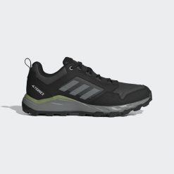 Buty Tracerocker 2.0 Trail Running. Czarne buty do biegania adidas, bez wzorów, z materiału, bez zapięcia, do biegania. Za 399.00 zł.