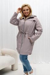 Przejściowa kurtka damska Nala z kapturem w odcieniu cappuccino/taupe PLUS SIZE XXL OVERSIZE WIOSNA. Brązowe kurtki Moda Size Plus Iwanek, na jesień, plus size, bez wzorów, z jeansu, biznesowe, z kapturem. Za 389.90 zł.
