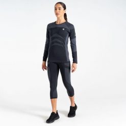 Damska bielizna termiczna turystyczna legginsy 3/4 In The Zone. Czarna legginsy Dare 2b, bez wzorów, z materiału. Za 60.95 zł.