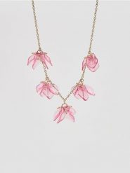 Naszyjnik z zawieszkami - różowy. Czerwone naszyjniki Reserved. Za 89.99 zł.