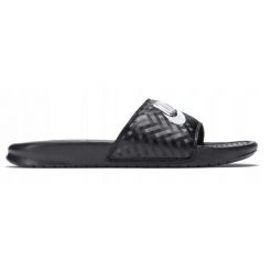 Klapki Nike Benassi Damskie 343881-011 Czarne. Białe klapki Nike, bez wzorów, bez obcasa, bez zapięcia. Za 94.99 zł.