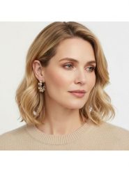 Otazu Pozłacane kolczyki-półkreole z kryształami Swarovski rozmiar: onesize. Szare kolczyki Otazu, z kryształem, pozłacane. Za 86.99 zł.