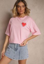 Różowy T-shirt z Bawełny Ozdobiony Sercem Ranira. Czerwone t-shirty Renee, z aplikacjami, z bawełny, bez kołnierzyka, bez ramiączek. W wyprzedaży za 59.49 zł.