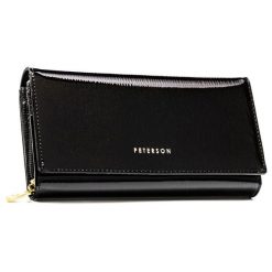 Portfel damski ze skóry naturalnej w czarnym kolorze, wyposażony w system RFID - Peterson. Czarne portfele Peterson, bez wzorów, z lakierowanej skóry. Za 129.99 zł.