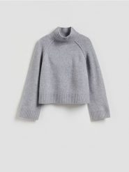 Wełniany sweter z golfem - jasnoszary. Szare swetry Reserved, l, bez wzorów, z dzianiny, bez ramiączek. Za 219.99 zł.