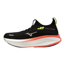 Buty do biegania Mizuno Neo Vista 3. Czarne buty do biegania Mizuno, bez wzorów, z dzianiny, bez zapięcia, do biegania, mizuno wave. Za 776.55 zł.