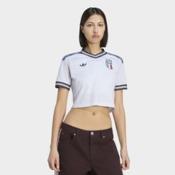 Koszulka wyjazdowa o skróconym fasonie Włochy 26. Niebieskie t-shirty sportowe adidas, xl, bez wzorów, z materiału, bez ramiączek, do piłki nożnej, climacool (adidas). Za 369.00 zł.