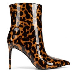 Botki Eva Minge. Brązowe botki Eva Minge, bez wzorów, bez obcasa, na szpilce, bez zapięcia. Za 419.99 zł.