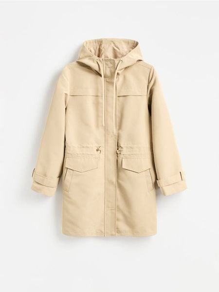 Długa parka z kapturem - beżowy. Brązowe płaszcze Reserved, l, bez wzorów, z tkaniny, z kapturem. Za 179.99 zł.