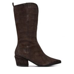 Kozaki Tamaris. Brązowe kozaki Tamaris, bez wzorów, bez obcasa, na słupku, bez zapięcia. Za 554.99 zł.