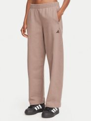Adidas Spodnie dresowe Small Logo KV9838 Beżowy ciemny Barrel Fit. Brązowe spodnie dresowe adidas, bez wzorów, z bawełny. Za 279.99 zł.