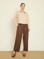 BGN Koszula w kolorze beżowym rozmiar: 36. Brązowe koszule BGN, bez wzorów, bez kołnierzyka, bez ramiączek. Za 86.99 zł.