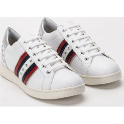 Buty sportowe damskie GEOX D Jaysen A (D151BA 085CF C0007). Białe buty treningowe Geox, bez wzorów, z gumy, bez zapięcia, tenisowe. Za 177.99 zł.
