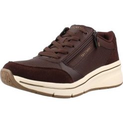 Buty SKECHERS 190370S BILLION FLEX LUXE UP Brązowy. Brązowe buty trekkingowe Skechers, z syntetyku, bez zapięcia. Za 337.99 zł.