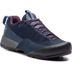 Trekkingi ARC'TERYX - Konseal Fl Gtx W 069635-353358 Midnight/Purple Reign. Buty trekkingowe marki Arc'teryx. W wyprzedaży za 629.00 zł.