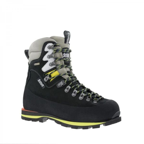 Buty wysokogórskie Bestard Elbrus-EU 40,0. Czarne buty trekkingowe BESTARD, bez wzorów, z gore-texu, bez zapięcia, trekkingowe, gore-tex. Za 1,559.00 zł.