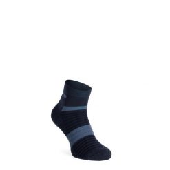 Skarpety do biegania Inov-8 Active Mid Sock. Niebieskie skarpetki Inov-8, bez wzorów. Za 50.99 zł.