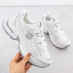 Półbuty damskie sportowe białe Big Star RR274A191. Białe buty sportowe lifestyle BIG STAR, bez wzorów, z tkaniny, retro, bez zapięcia. Za 259.99 zł.