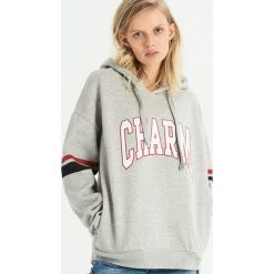 Bluza z kapturem - Jasny szar. Bluzy marki Sinsay. W wyprzedaży za 39.99 zł.