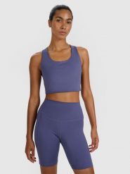 4F Biustonosz treningowy z niskim wsparciem - granatowy M. Niebieskie biustonosze sportowe 4f, bez wzorów, z elastanu, na fitness i siłownię. Za 89.99 zł.