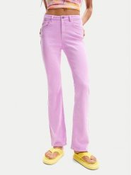 Desigual Jeansy Creta 24SWDD19 Różowy Flare Fit. Czerwone jeansy Desigual, bez wzorów, z bawełny. Za 149.99 zł.