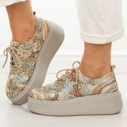 Pomarańczowe sneakersy damskie Filippo Dp7799/26. Brązowe buty sportowe lifestyle Filippo, na lato, bez wzorów, z jeansu, casualowe, bez zapięcia. Za 289.00 zł.