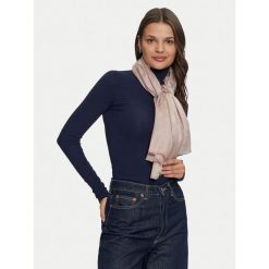 Chusta Guess. Czerwone chusty Guess, z aplikacjami. Za 379.99 zł.