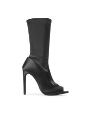 Eva Longoria Botki EL-11-02-0000138 Czarny. Czarne botki Eva Longoria, bez wzorów, z materiału, bez obcasa, na szpilce, bez zapięcia. Za 479.99 zł.