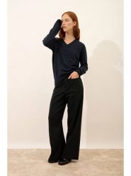 Just Cashmere Kaszmirowy sweter "Nora" w kolorze czarnym rozmiar: XL. Czarne swetry Just Cashmere, xl, bez wzorów, z kaszmiru, bez ramiączek. Za 369.99 zł.