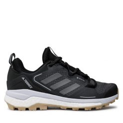 Trekkingi adidas. Czarne buty trekkingowe adidas, z gore-texu, bez zapięcia. Za 699.99 zł.