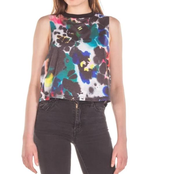 Koszulka sportowa damska Superdry Run Cropped Loose bez rękawów. Czarne t-shirty sportowe Superdry, m, bez wzorów, z bawełny, bez ramiączek. W wyprzedaży za 81.00 zł.