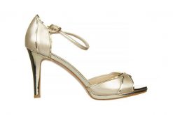 Sandały Bayla-187 587-1109 Gold 187090, Złoty, Skóra ekologiczna - 40. Żółte sandały Bayla, bez wzorów, z materiału, bez obcasa, na platformie, bez zapięcia. W wyprzedaży za 152.10 zł.