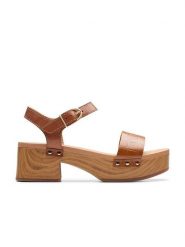 Clarks Skórzane sandały "Sivanne Bay" w kolorze jasnobrązowym na obcasie rozmiar: 37. Brązowe sandały Clarks, bez wzorów, z otwartym noskiem, bez obcasa, na koturnie, bez zapięcia. Za 186.19 zł.
