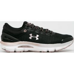 Under Armour - Buty W Charged Intakle 3. Czarne buty sportowe lifestyle Under Armour, bez wzorów, z materiału, sportowe, z okrągłym noskiem, bez zapięcia. W wyprzedaży za 319.90 zł.