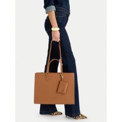 Torebka Nine West. Brązowe torebki klasyczne Nine West, bez wzorów, klasyczne, bez dodatków. Za 199.99 zł.