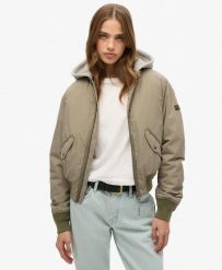 Superdry Damska kurtka Hooded MA1 Bomber – Light Khaki Green. Zielone kurtki Superdry, bez wzorów, z bawełny, z kapturem. Za 460.15 zł.