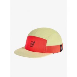 Czapka z daszkiem Compressport 5 Panel Light Cap - nile/fluo red. Zielone czapki z daszkiem Compressport, bez wzorów, sportowe. Za 188.99 zł.