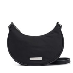 Torebka KARL LAGERFELD. Czarne torebki klasyczne KARL LAGERFELD, bez wzorów, klasyczne, bez dodatków. Za 549.99 zł.