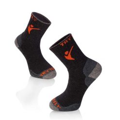 Grube skarpety trekkingowe z wełny merynosów w kolorze antracytowym. Czarne skarpetki TRY TO FLY, bez wzorów, z wełny, trekkingowe. W wyprzedaży za 99.79 zł.