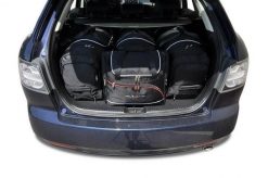 Torby Do Bagażnika Mazda Cx-7 2007-2012 4Szt Kjust. Czarne torby podróżne KJUST, bez wzorów, z kauczuku. Za 1,336.00 zł.
