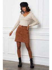 L'armoire de Suzette Sweter w kolorze beżowym rozmiar: 38/40. Brązowe swetry L'armoire de Suzette, l, bez wzorów, z kaszmiru, klasyczne, bez ramiączek. Za 131.74 zł.