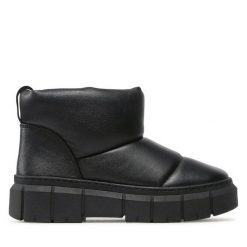 Botki Lasocki. Czarne botki Lasocki, bez wzorów, bez obcasa, na płaskiej podeszwie, bez zapięcia. Za 189.99 zł.