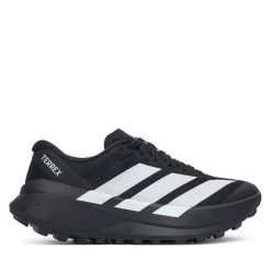 Trekkingi adidas. Czarne trekkingi adidas, bez wzorów, bez zapięcia, trekkingowe. Za 699.99 zł.