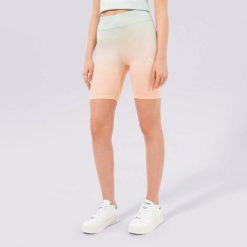 PUMA LEGGINSY KOLARKI DAMSKIE PUMA-SZORTY 845842 PRZED KOLANO KOLOR RÓŻOWY. Czerwone legginsy sportowe Puma, na lato, l, bez wzorów, z materiału, do biegania. Za 117.10 zł.