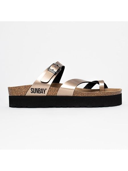 Sunbay Klapki "Acheron" w kolorze złotym na koturnie rozmiar: 42. Żółte klapki Sunbay, bez wzorów, klasyczne, z otwartym noskiem, bez obcasa, na koturnie, bez zapięcia. Za 91.77 zł.