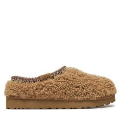 Śniegowce Ugg. Brązowe śniegowce UGG, bez wzorów, bez zapięcia. Za 619.99 zł.