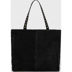 Answear - Torebka skórzana. Zielone torebki klasyczne ANSWEAR, bez wzorów, z materiału, casualowe, na ramię, duże, zamszowe, bez dodatków. Za 299.90 zł.