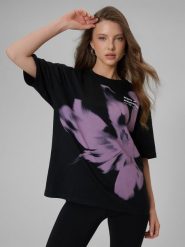 4F T-shirt loose z nadrukiem damski - czarny XL. Czarne t-shirty 4f, xl, bez wzorów, z dzianiny, eleganckie, bez kołnierzyka, bez ramiączek. Za 69.99 zł.