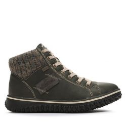 Botki Rieker. Brązowe botki Rieker, bez wzorów, bez obcasa, na płaskiej podeszwie, bez zapięcia. Za 189.99 zł.