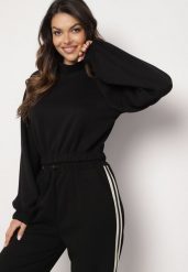 Czarna Bluza o Krótkim Fasonie ze Stójką Benatha. Czarne bluzy Born2be, l, bez wzorów, bez kaptura. W wyprzedaży za 101.99 zł.